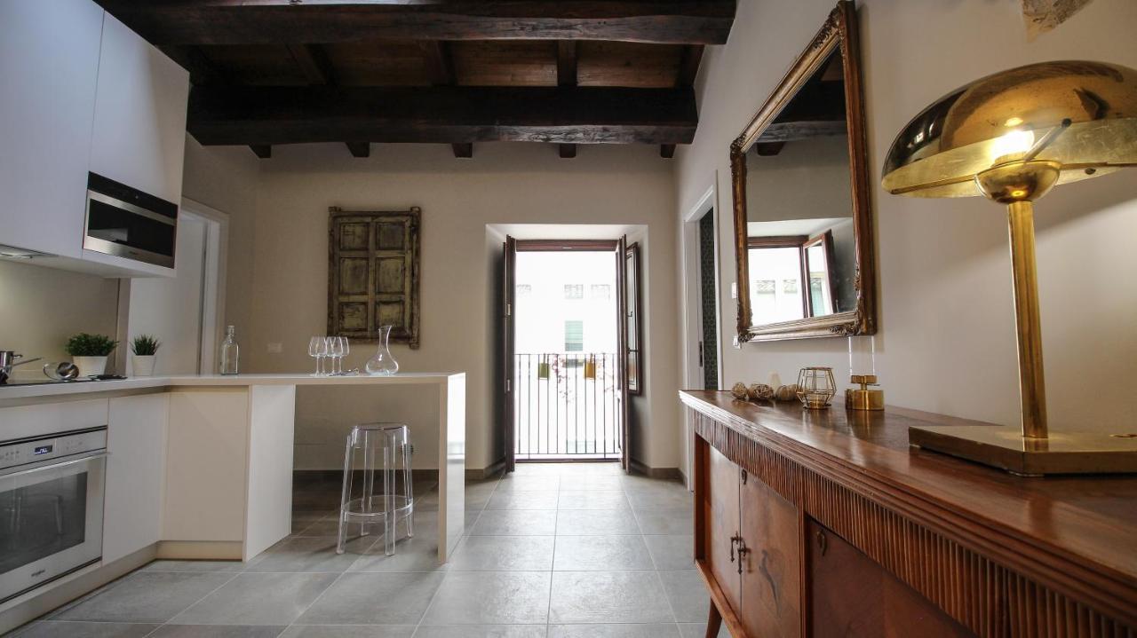 Nel Cuore Dell'Aquila Bnb Luaran gambar